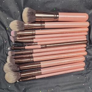 Luxie Rose Gold and Pink Brush Collection
